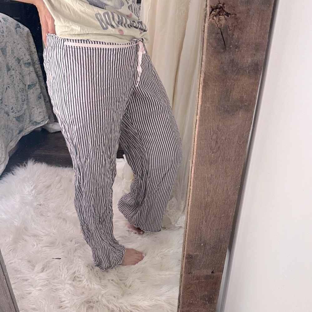 Victoria’s Secret striped pajama pants size large